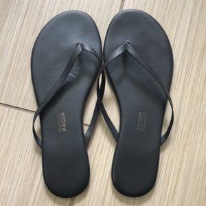 TKEES flip flops - Black size 6